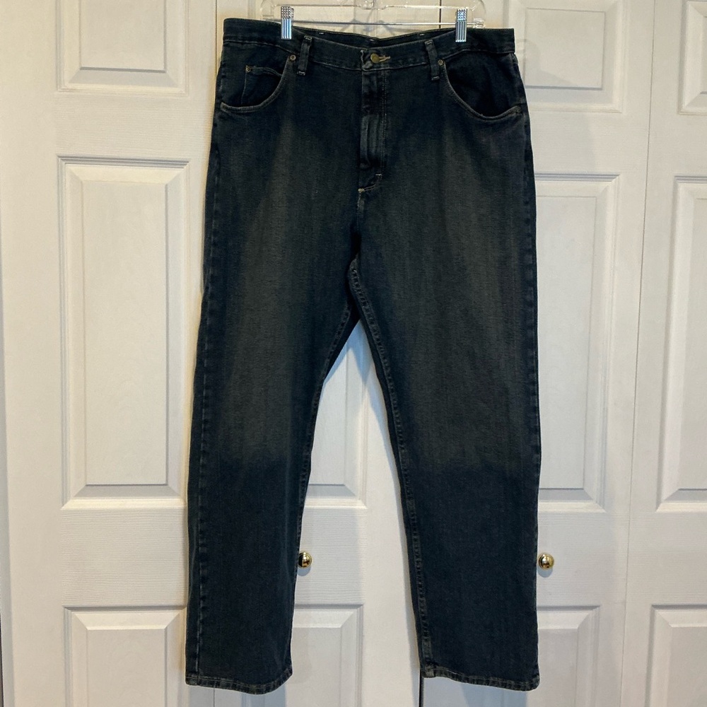 🩷 Wrangler Blue Denim Jeans - 40 X 32 (01299)